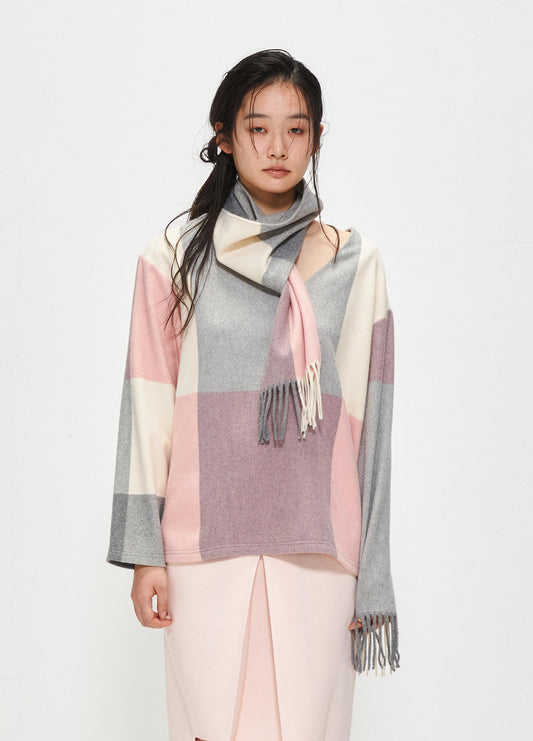Scarf integrated wool sweater