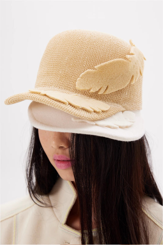 Woolen&Grass Feathered Baseball Hat