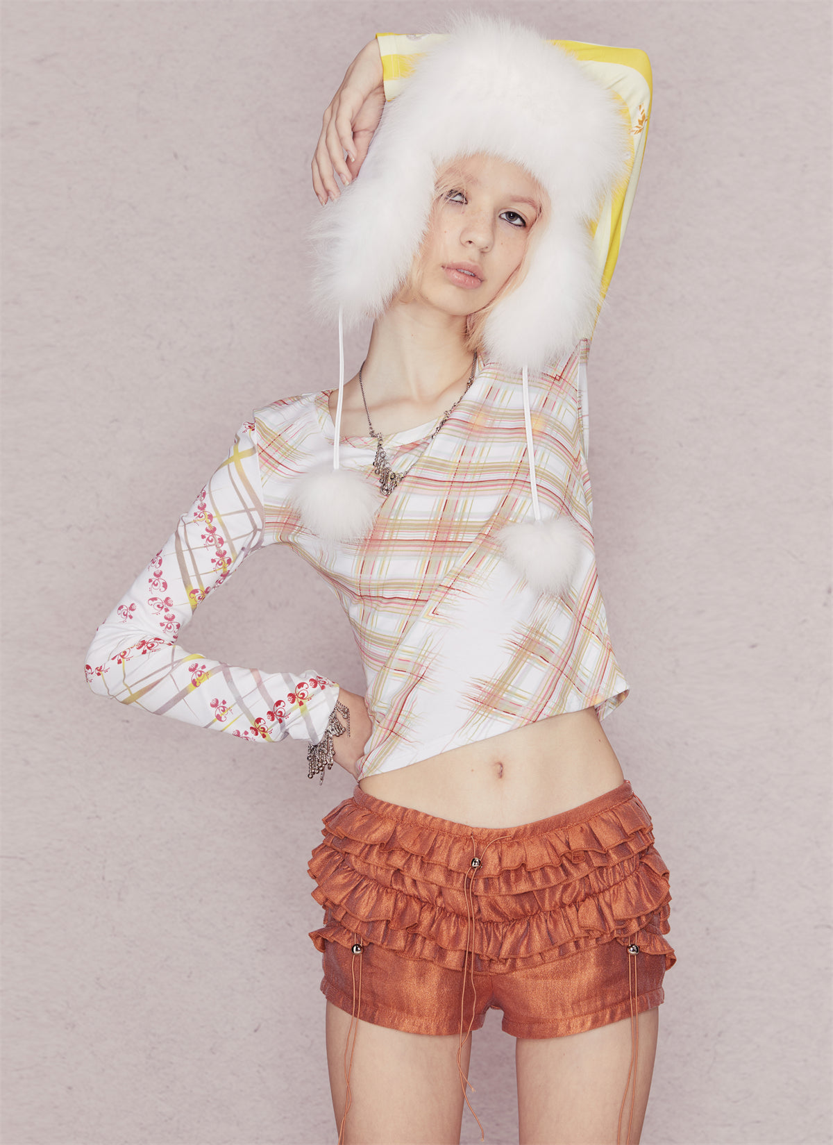 Satin pleated cake shorts ﻿