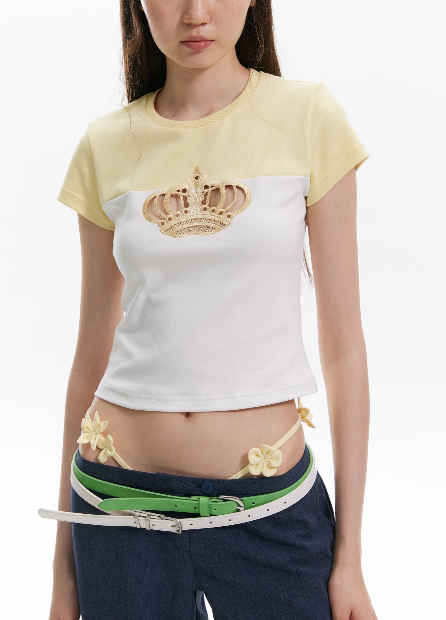 Crown Embroidered Casual T-shirt ﻿